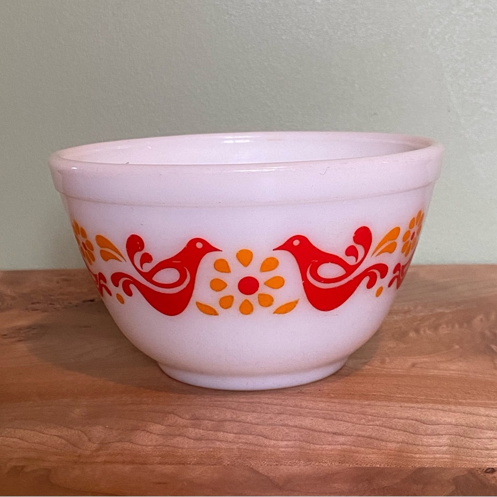Vintage Pyrex 401 Friendship Mixing Bowl